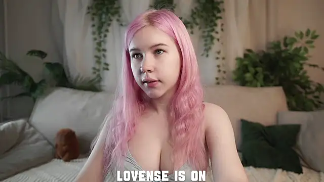 Snapshot of ElizSpieth chatting on November 2025 01:08:02 AM ElizSpieth online show from November 2025 01:08:02 AM