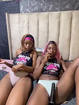 LonelyQueenxx25 online show from March 2026 08:58:02 PM