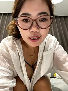 feifei 521 online show from September 2025 01:46:01 PM