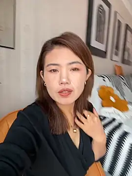 feifei 521 online show from October 2025 05:41:01 AM