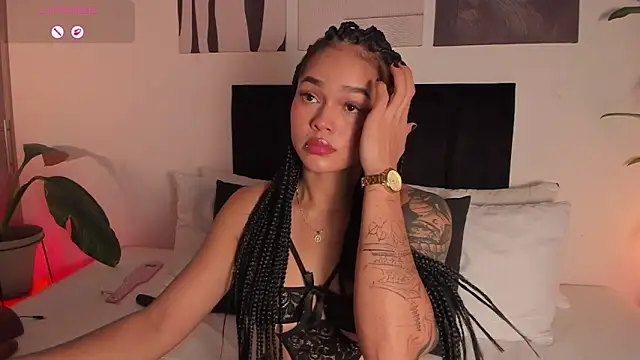 izzyvega   online show from February 2026 12:09:02 AM