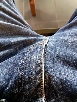 tyteo1010 online show from January 2026 01:53:01 AM