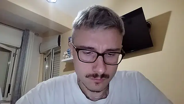 ilovechub112 online show from September 2025 07:13:01 PM