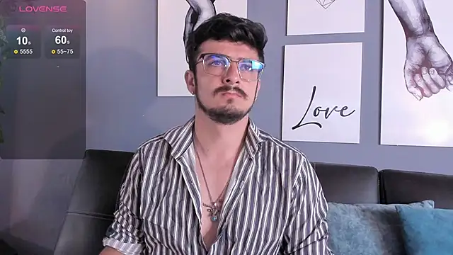 AaronFuentes7 online show from October 2025 01:20:02 PM