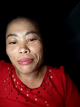 CoMay003 online show from October 2025 02:25:01 PM