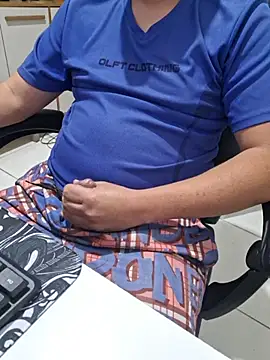 Carloskasado online show from March 2026 04:07:02 AM