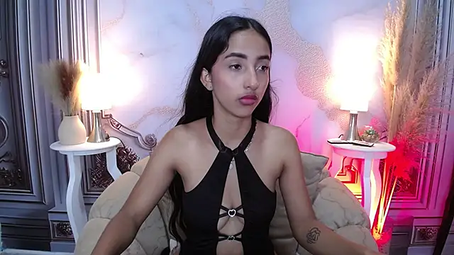 Snapshot of MilkyLally chatting on November 2025 12:16:02 PM MilkyLally online show from November 2025 12:16:02 PM