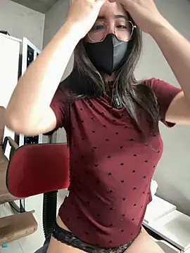 Snapshot of Voyerra_g chatting on November 2025 01:26:01 AM Voyerra g online show from November 2025 01:26:01 AM