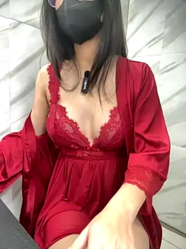 Snapshot of Voyerra_g chatting on November 2025 12:57:01 AM Voyerra g online show from November 2025 12:57:01 AM