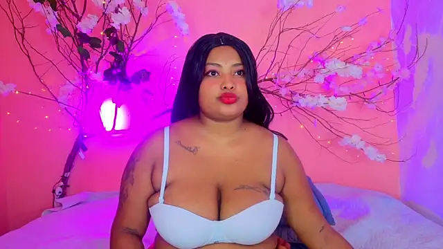 Cristal hott1 online show from February 2026 09:57:02 AM