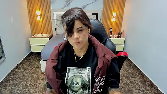 KAROLLJONES1 online show from February 2026 07:29:02 PM