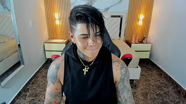 KAROLLJONES1 online show from June 2026 07:29:01 PM