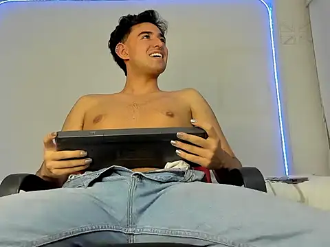 Alexxx savage online show from February 2026 02:31:02 AM