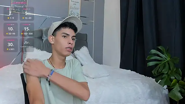 Room 69x online show from November 2025 03:50:01 AM