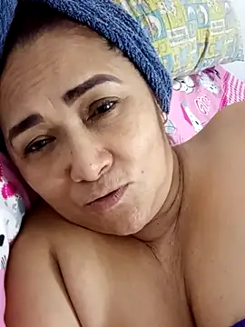 Snapshot of linda_luna29 chatting on December 2025 05:17:02 AM linda luna29 online show from December 2025 05:17:02 AM