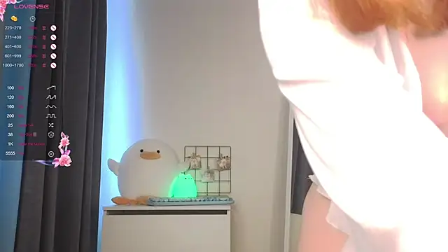roxydolll online show from June 2026 02:03:01 AM