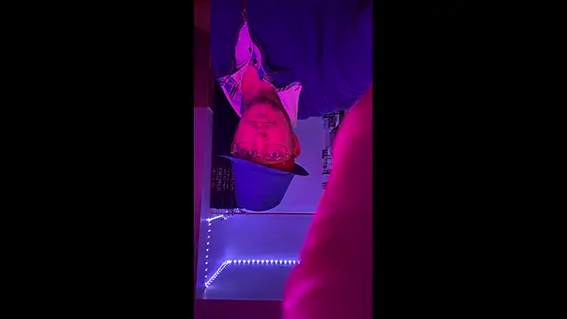 Snapshot of Pussyismyfavoritetaste chatting on December 2025 10:00:01 AM Pussyismyfavoritetaste online show from December 2025 10:00:01 AM