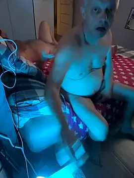 Snapshot of Jaropol chatting on September 2025 10:54:01 PM Jaropol online show from September 2025 10:54:01 PM