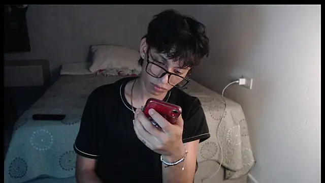 Snapshot of sung_yol chatting on September 2025 03:28:01 AM sung yol online show from September 2025 03:28:01 AM