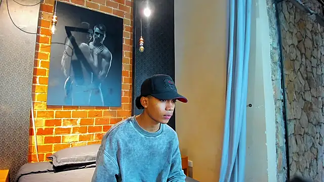 Snapshot of AlanCutee chatting on November 2025 11:43:02 AM AlanCutee online show from November 2025 11:43:02 AM