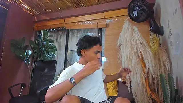 Snapshot of AlanCutee chatting on December 2025 03:07:02 PM AlanCutee online show from December 2025 03:07:02 PM