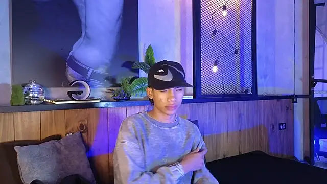 AlanCutee online show from April 2026 11:39:02 AM