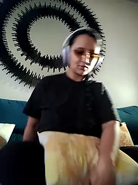 Esmeralda333 online show from February 2026 11:52:01 AM