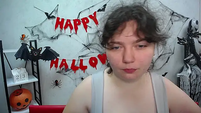 Snapshot of NeonilaLisova chatting on October 2025 05:15:01 AM NeonilaLisova online show from October 2025 05:15:01 AM