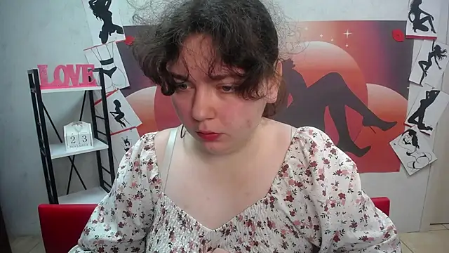 Snapshot of NeonilaLisova chatting on November 2025 12:38:01 PM NeonilaLisova online show from November 2025 12:38:01 PM