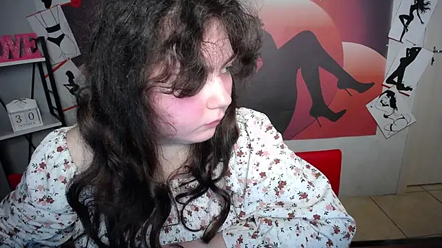 Snapshot of NeonilaLisova chatting on December 2025 12:21:02 PM NeonilaLisova online show from December 2025 12:21:02 PM