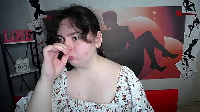 Snapshot of NeonilaLisova chatting on December 2025 12:10:01 PM NeonilaLisova online show from December 2025 12:10:01 PM