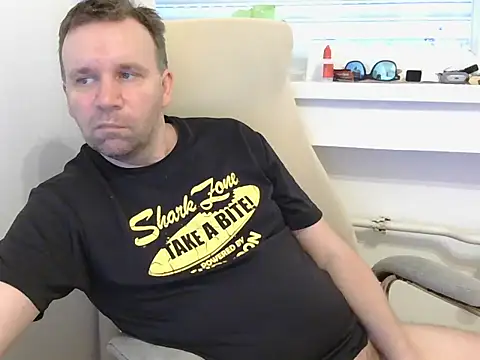 kristianss08 online show from February 2026 04:00:01 PM