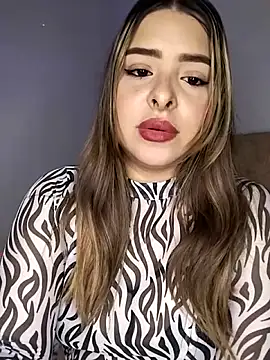 Nahomy cm online show from April 2026 08:53:02 PM