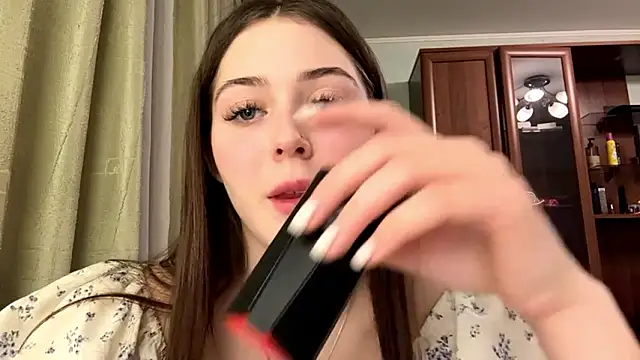 Snapshot of Adel_strongwoman chatting on February 2026 05:13:02 PM Adel strongwoman online show from February 2026 05:13:02 PM