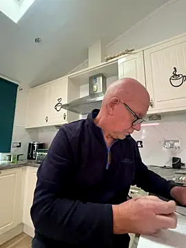 philefc online show from December 2025 10:24:02 AM