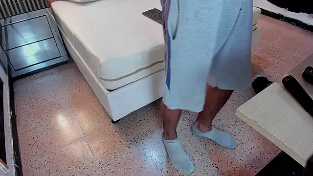 FYKMOR 1 online show from September 2025 03:50:02 AM