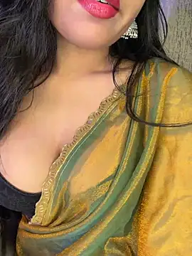 KARISHMA-STRIP online show from March 2026 07:42:02 PM