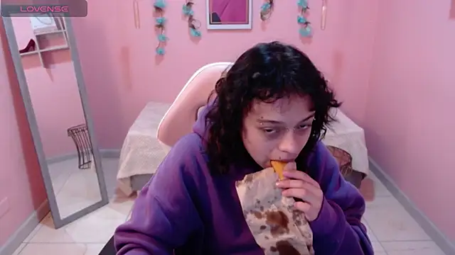LadyWawy online show from September 2025 01:49:01 PM