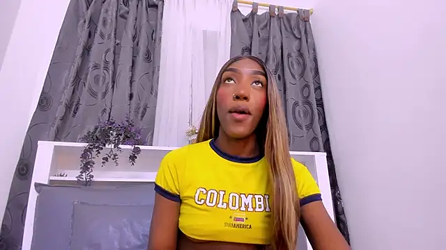 Mistt Mia online show from January 2026 06:44:02 PM