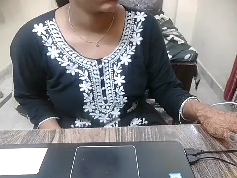 lusty kaira online show from July 2026 10:21:01 AM