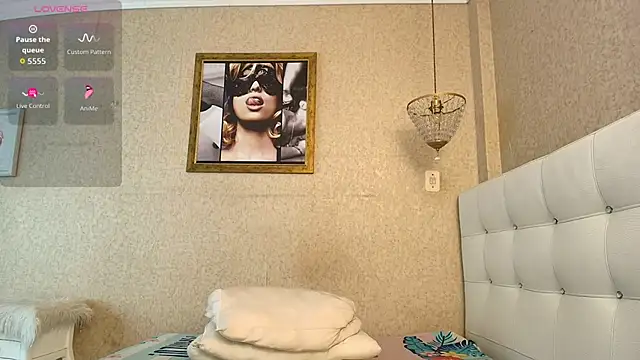 Miladiosa online show from December 2025 11:50:02 AM