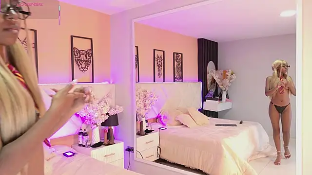 Snapshot of amy_miller1 chatting on October 2025 07:58:02 PM amy miller1 online show from October 2025 07:58:02 PM