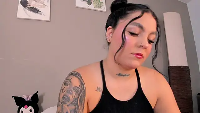 Snapshot of melody_blossom_ chatting on September 2025 08:31:01 PM melody blossom online show from September 2025 08:31:01 PM