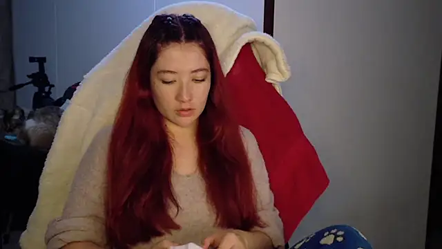 lunnaa  online show from October 2025 04:20:01 AM