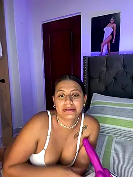 ema zoe online show from September 2025 11:04:01 PM