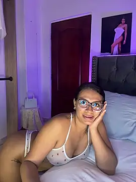 ema zoe online show from April 2026 02:51:02 AM