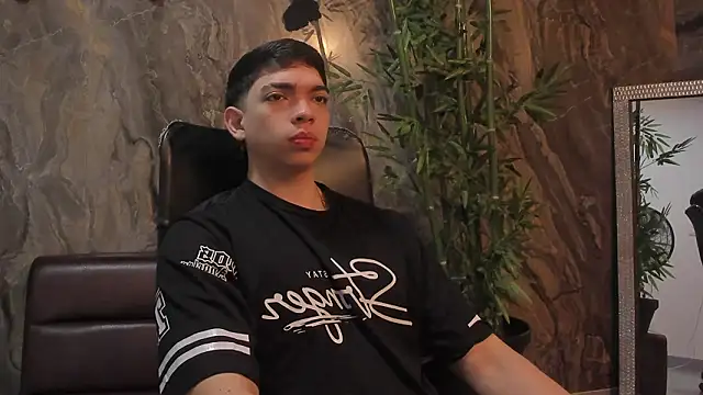 Eryonbradley online show from March 2026 11:28:02 AM