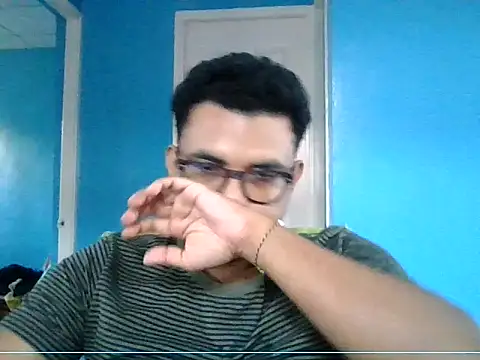 Snapshot of elturcudito chatting on February 2026 11:28:02 PM elturcudito online show from February 2026 11:28:02 PM