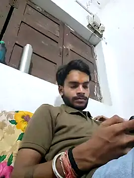 yashuuuu021 online show from September 2025 05:25:01 PM