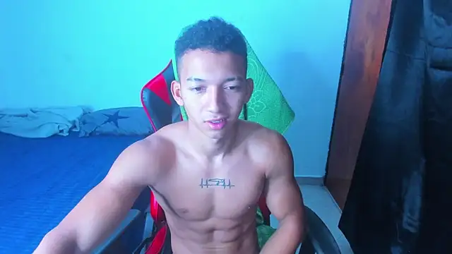 JuanchiT66 online show from April 2026 03:28:01 PM